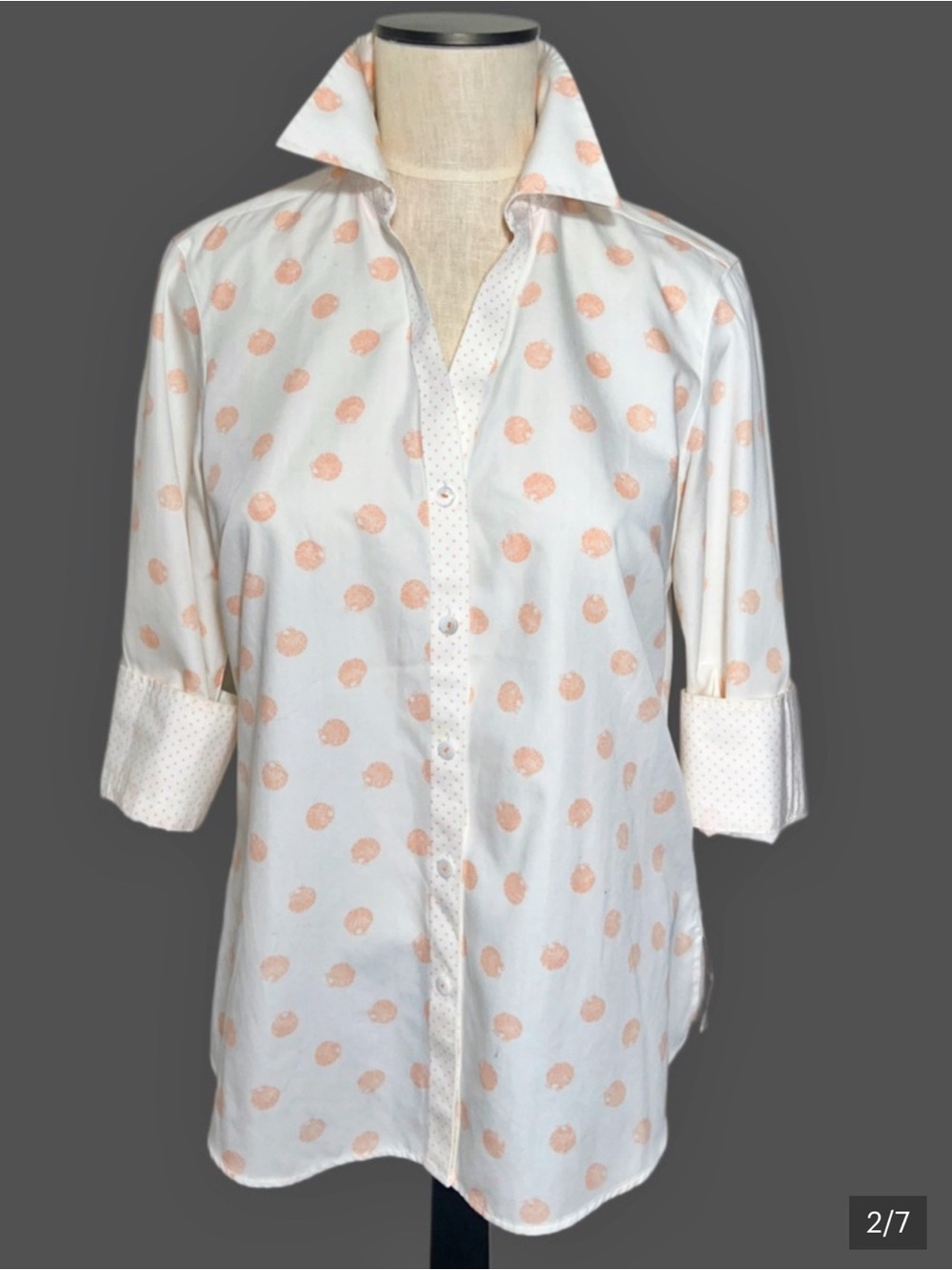 Foxcroft Womans White/Peach Seashell Button-Up Blouse Size 6